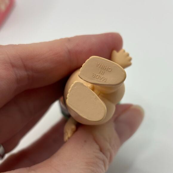 New Kewpie/Angel Mini Figure, Chocolate Rabbit, "You" on Shirt, Open Box - Picture 5 of 5